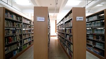 圖書批發(fā)市場